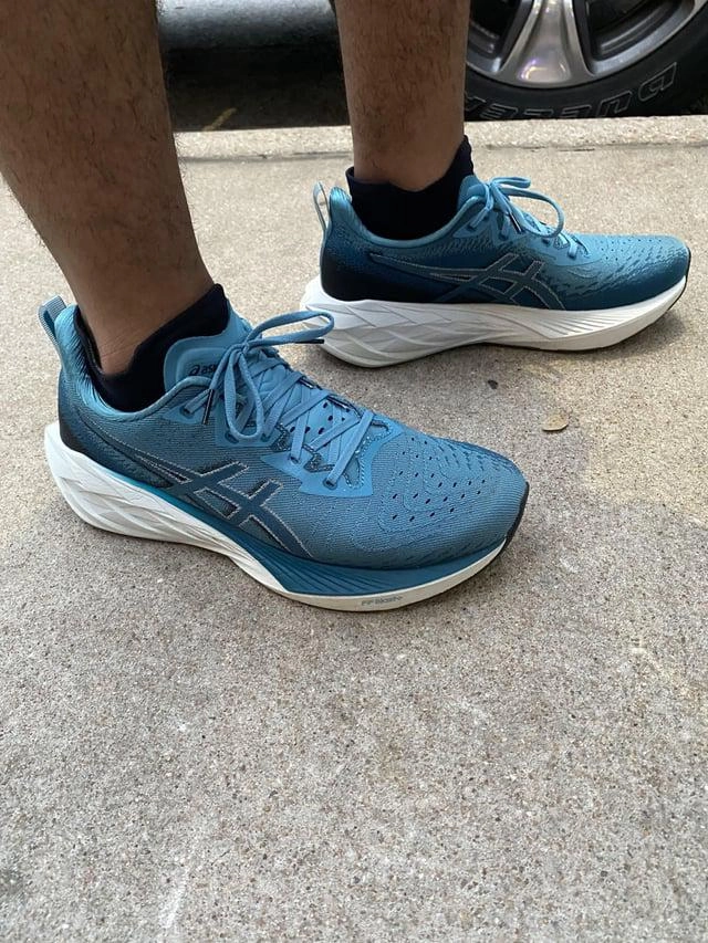 کتونی اسیکس وارداتی ویتنام سایز ۴۰ تا ۴۵ . Vietnam asics novablast4