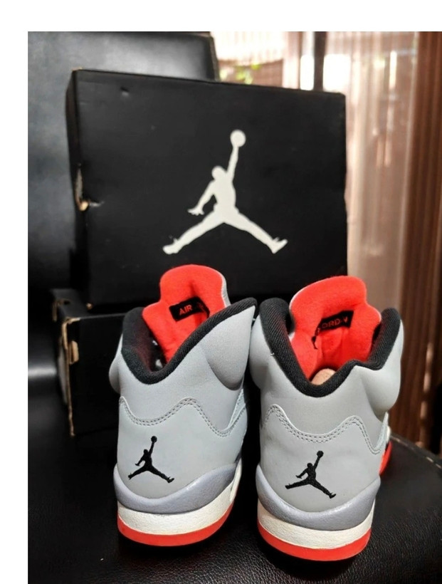 کتونی نایک ایرجردن ویتنام وارداتی سایز ۴۰ تا ۴۵ تنوع در ۶ رنگ جذاب nike Air jordan retro