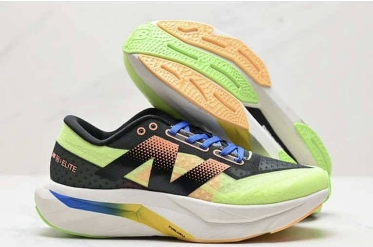کتونی نیوبالانس ست اسپرت وارداتی ویتنام سایز 40 تا ۴۵تنوع در ۴ رنگ جذاب new balance Elite 74