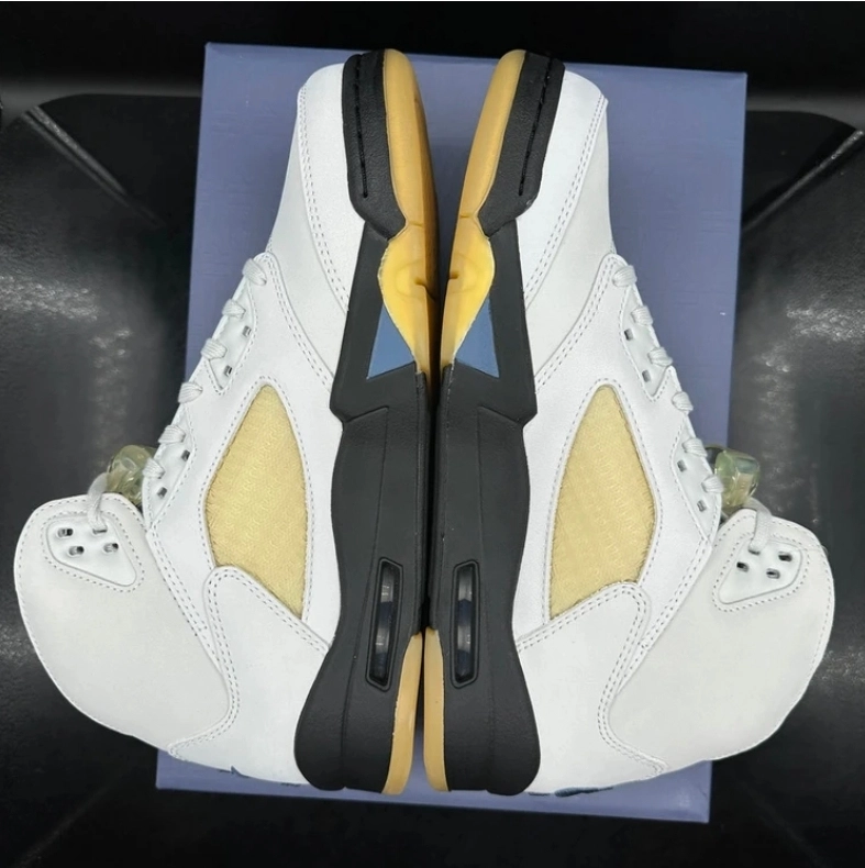کتونی نایک ایرجردن ویتنام وارداتی سایز ۴۰ تا ۴۵ تنوع در ۶ رنگ جذاب nike Air jordan retro
