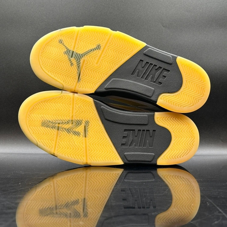 کتونی نایک ایرجردن ویتنام وارداتی سایز ۴۰ تا ۴۵ تنوع در ۶ رنگ جذاب nike Air jordan retro