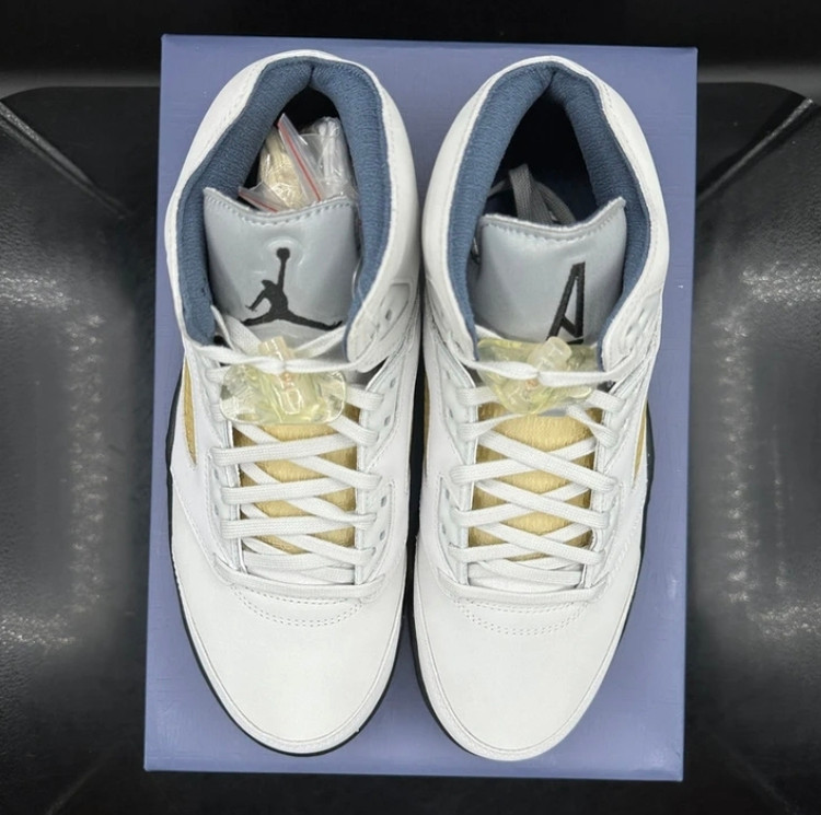 کتونی نایک ایرجردن ویتنام وارداتی سایز ۴۰ تا ۴۵ تنوع در ۶ رنگ جذاب nike Air jordan retro