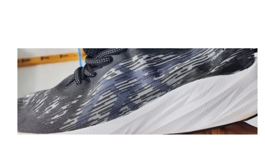 کتونی اسیکس نوابلاست ۳/Asics Nova Blast 3 /سایز ۴۰ تا ۴۵/فروش عمده و تک/ضمانت کالا