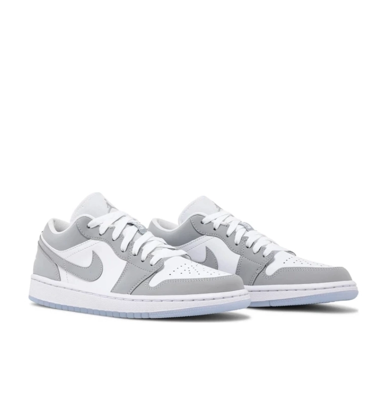 کتونی نایک ایر جردن سایز ۴۰ تا ۴۵ تنوع در ۶ رنگ جذاب Nike Air jordan vietnam