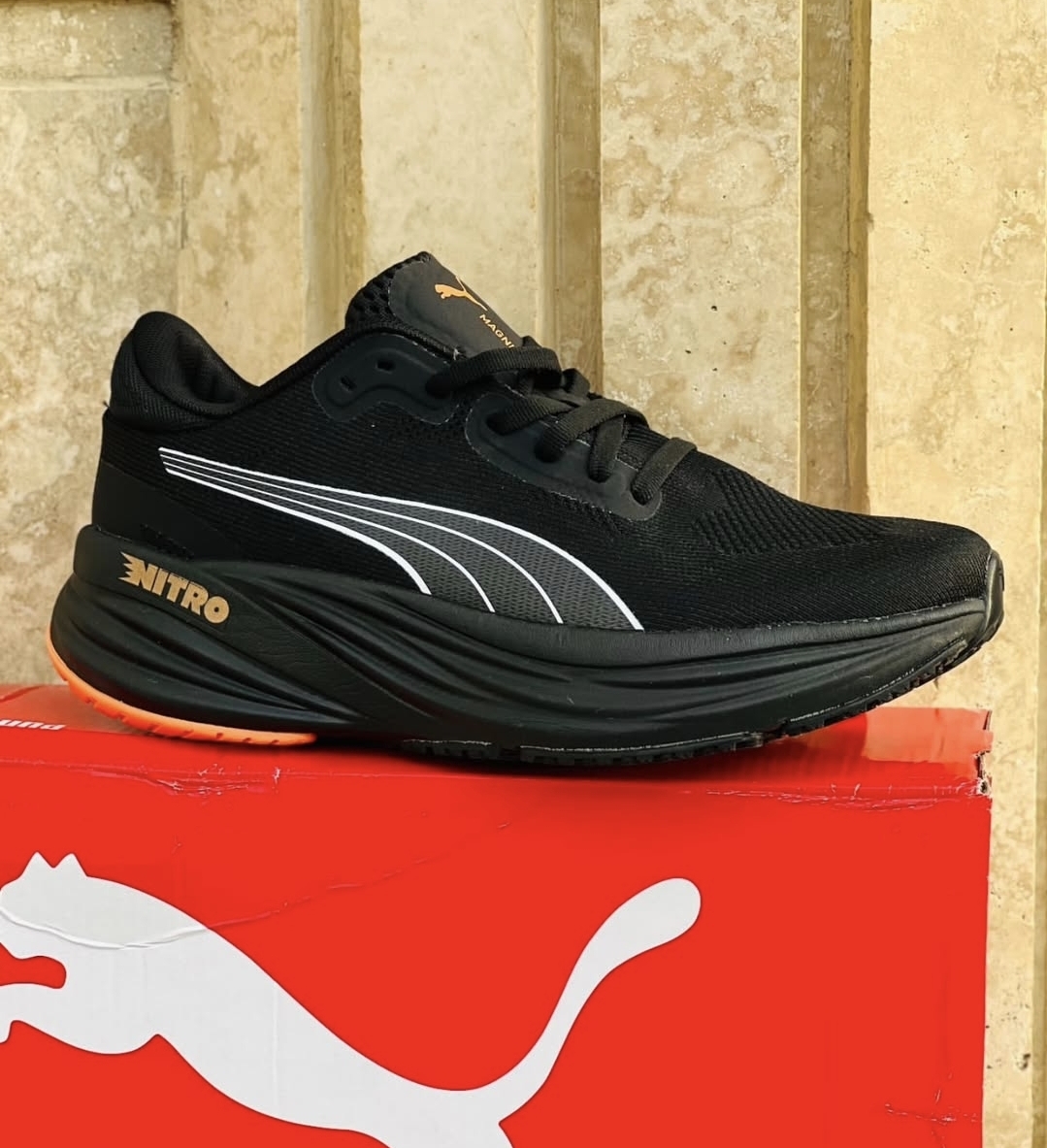 کتونی پوما مدل نیترو ساخت ویتنام سایز ۴۰ تا ۴۵ . Puma nitro vietnam