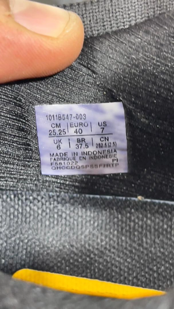 کتونی اسیکس نیمباس ۲۵ ویتنام وارداتی پایین ترین قیمت .سایز ۳۷ تا ۴۵ در ۷ رنگ شیک