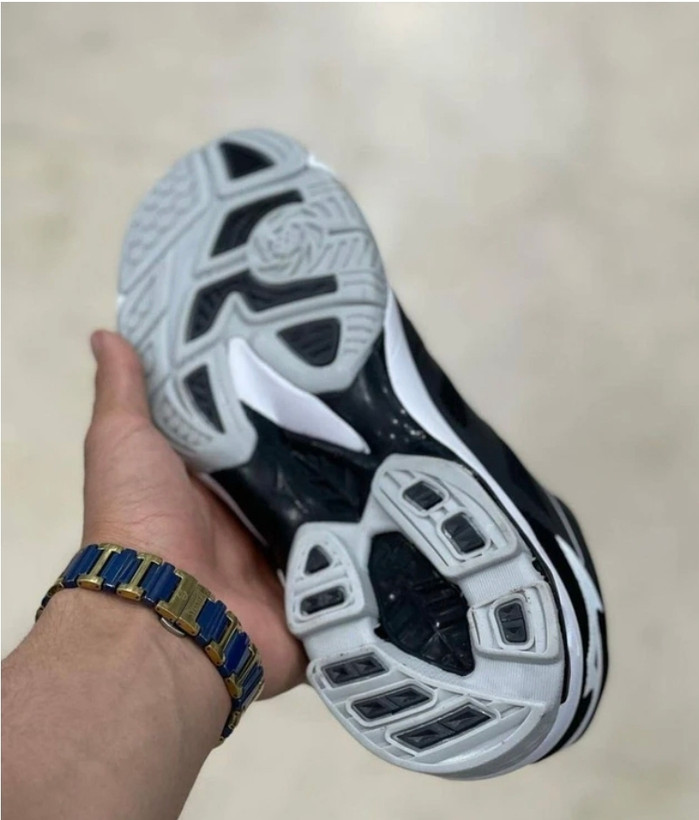کتونی میزانو والیبالی سالنی وارداتی ویتنام ، های کپی مستر کوالیتی a، سایزبندی۴۰ تا ۴۵ mizuno