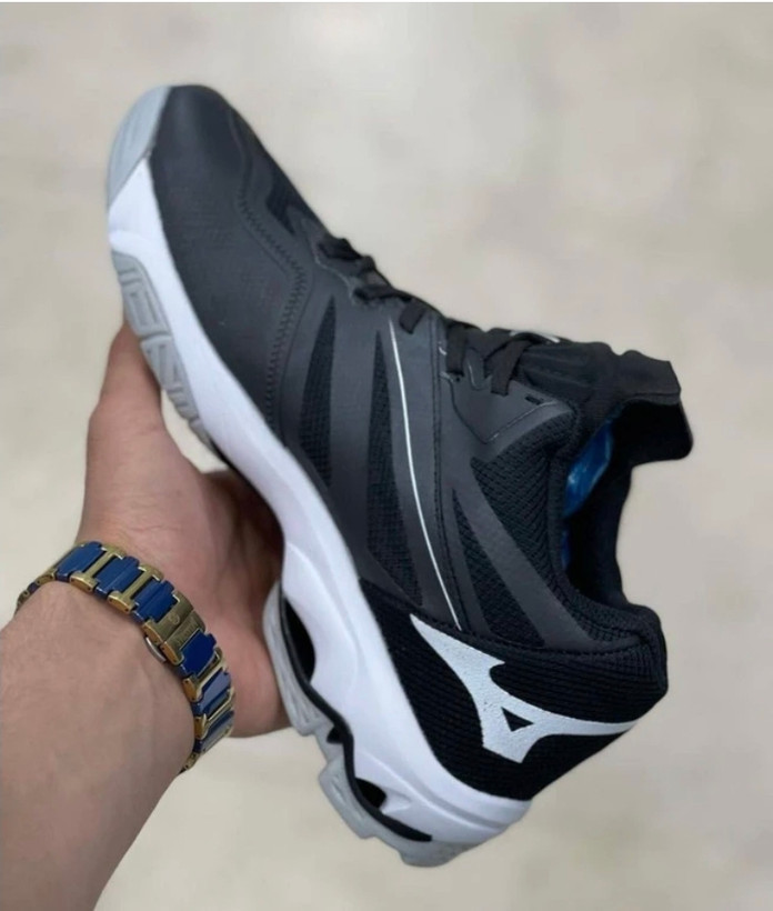 کتونی میزانو والیبالی سالنی وارداتی ویتنام ، های کپی مستر کوالیتی a، سایزبندی۴۰ تا ۴۵ mizuno