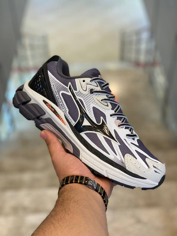 کتونی میزانو وارداتی ویتنام مستر کوالیتی aپایین ترین قیمت در ایران . سایز ۴۰ تا ۴۵.mizuno halo mix vietnam