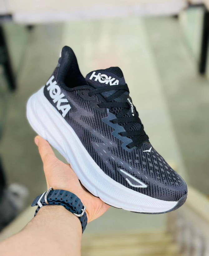 کتونی هوکا کلیفتون ۹ ویتنام وارداتی سایز ۴۰ تا ۴۵ ،تنوع در ۸ رنگ جذاب hoka clifton 9