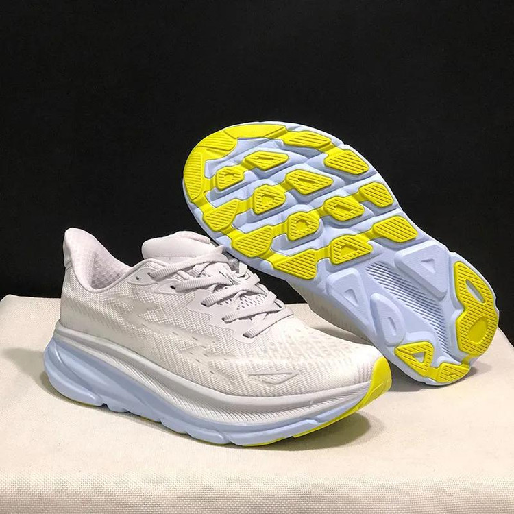 کتونی هوکاکلیفتون ۹ ساخت ویتنام وارداتی سایز ۳۸ تا ۴۵ hoka clifton 9