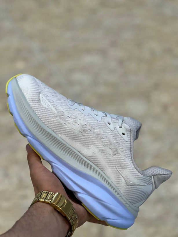کتونی هوکاکلیفتون ۹ ساخت ویتنام وارداتی سایز ۳۸ تا ۴۵ hoka clifton 9