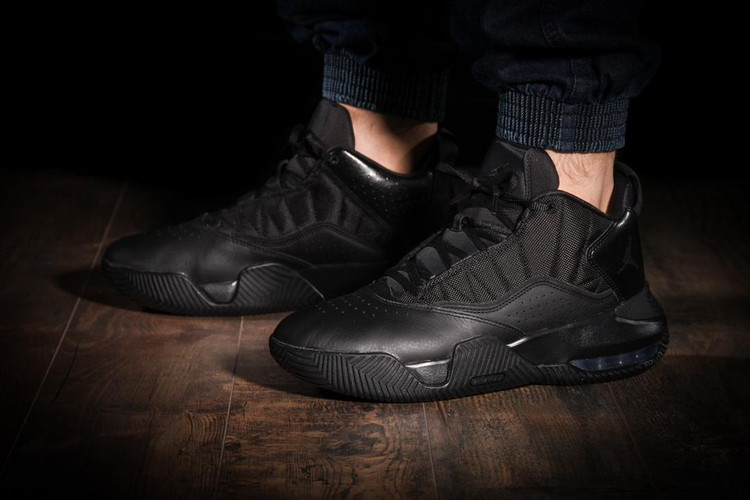 کتونی ایر جردن stay وارداتی ویتنام مسترکوالیتی a,سایز ۴۰ تا ۴۵ ،تنوع در ۳ رنگ جذاب. Air jordan stay vietnam