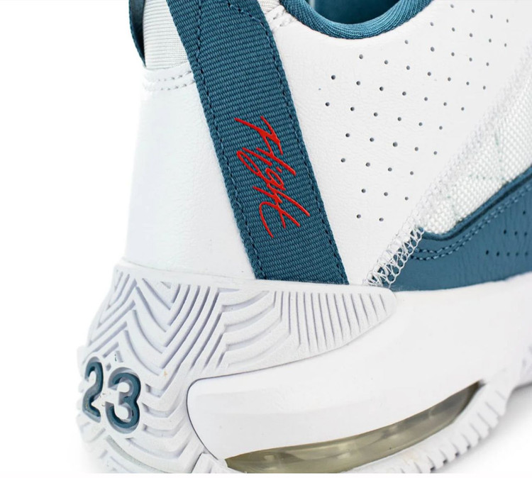 کتونی ایر جردن stay وارداتی ویتنام مسترکوالیتی a,سایز ۴۰ تا ۴۵ ،تنوع در ۳ رنگ جذاب. Air jordan stay vietnam