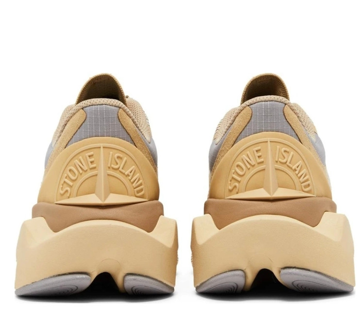 کتونی نیوبالانس وارداتی ویتنام سایز 40تا45, مستر کوالیتی a , پایین ترین قیمت در ایران . Newbalance fuelcell c_1
