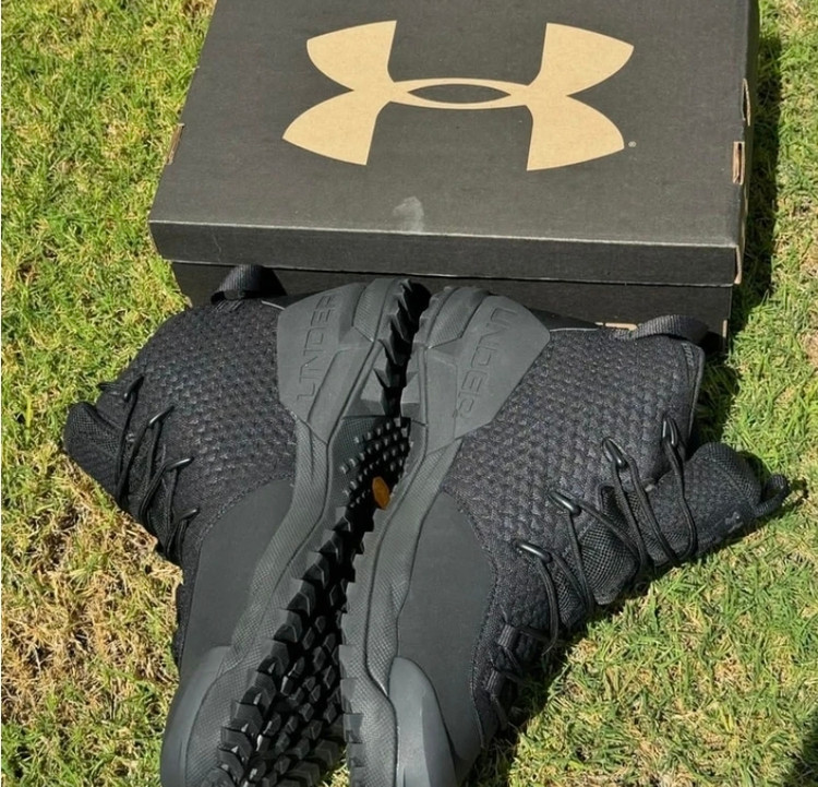 آندرارمور گورتکس وارداتی ساخت ویتنام , سایز ۴۰ تا ۴۵ ، پایین ترین قیمت در ایران . Under armour lnfil hike Goretex