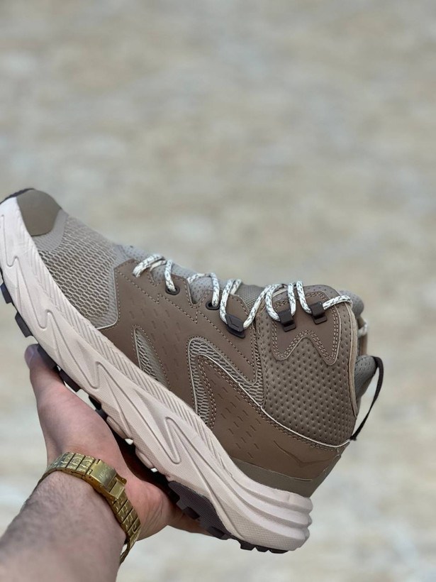 کتونی هوکا ساقدار کاها گورتکس زیره ویبرام سایز ۴۱ تا ۴۵ تنوع در ۲ رنگ جذاب hoka kaha goretex vibram