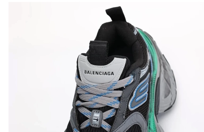 کتونی بالنسیاگا ۳ وارداتی سایز ۴۰_۴۱_۴۲_۴۳_۴۴_۴۵ساخت ایتالیا balenciaga 3 xL