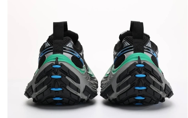 کتونی بالنسیاگا ۳ وارداتی سایز ۴۰_۴۱_۴۲_۴۳_۴۴_۴۵ساخت ایتالیا balenciaga 3 xL