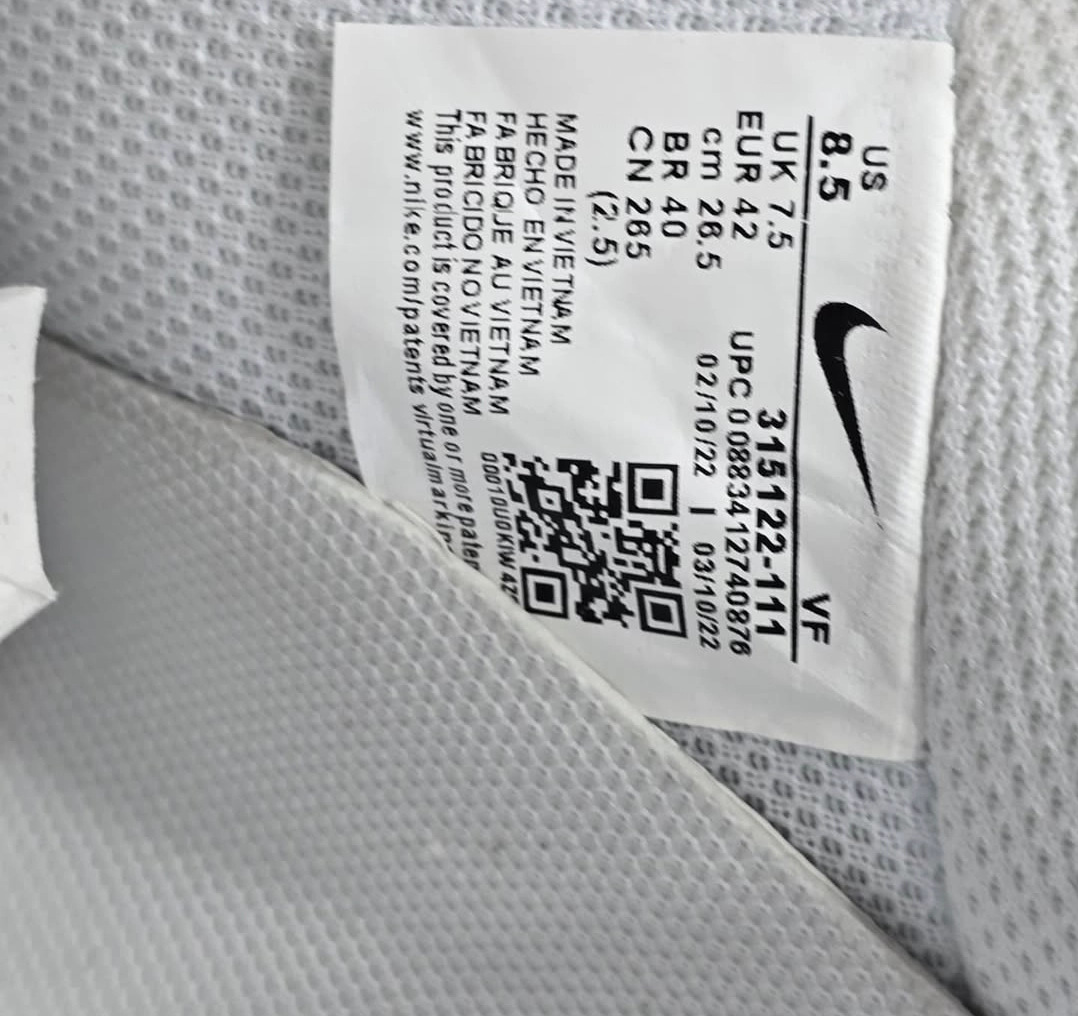 کتونی نایک ایر فورسNike Air Force ساخت ویتنام ، همراه با جعبه بار کد دار ،سایز ۳۶ ۳۷ ۳۸ ۳۹ ۴۰ ۴۱ ۴۲ ۴۳ ۴۴ ۴۵. پایین ترین قیمت در ایران