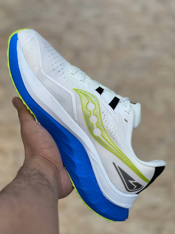 کتونی ساکونی وارداتی ویتنام پایین ترین قیمت در ایران ،تنوع در ۵ رنگ جذاب .Saucony Endorphin Speed 4