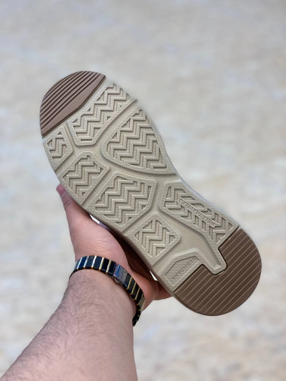 کتونی اسکیچرز وارداتی ویتنام، فروش بصورت عمده و تک دارای جعبه بارکد دار ، سایز ۴۰ تا ۴۵ تنوع در ۵ رنگ جذاب skechers slip ins
