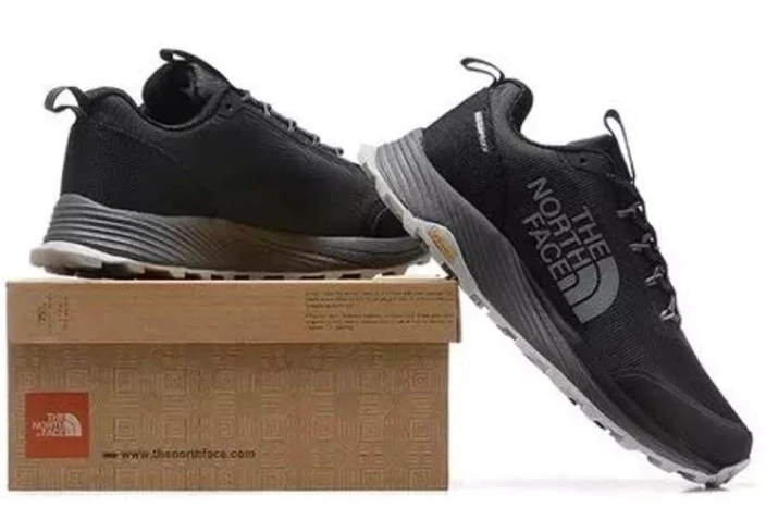 کتونی نورث فیس گورتکس ، وارداتی ویتنام . سایز ۴۰ تا ۴۵ . فروش بصورت عمده و تک the North face ultra traction waterproof hiking shoes