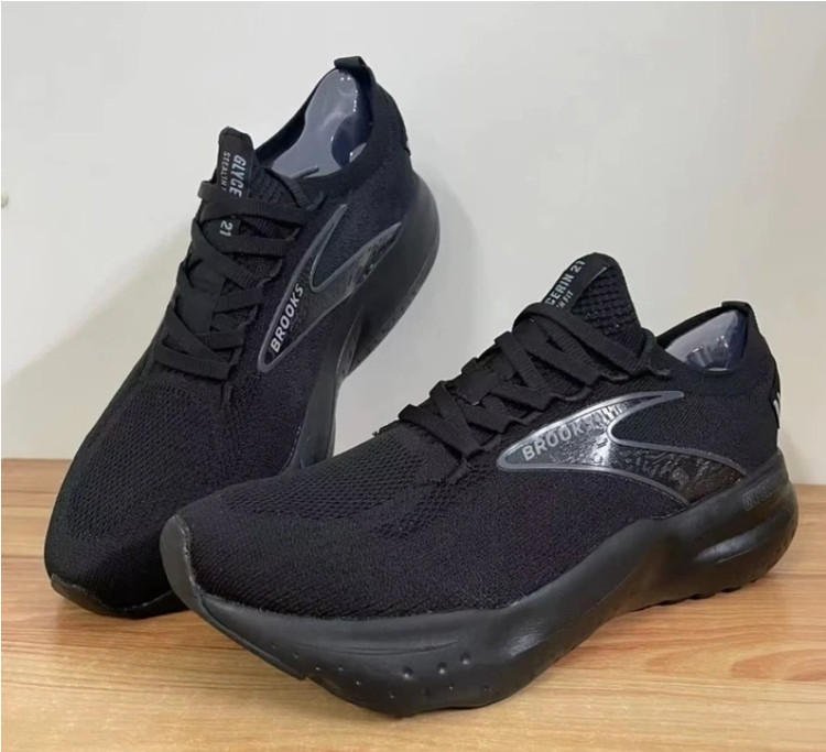 کتونی بروکس گلیسرین ۲۱ وارداتی ویتنام سایز ۴۲ تا ۴۶ فروش بصورت عمده و تک BROOKS GLYCERIN GTS 21