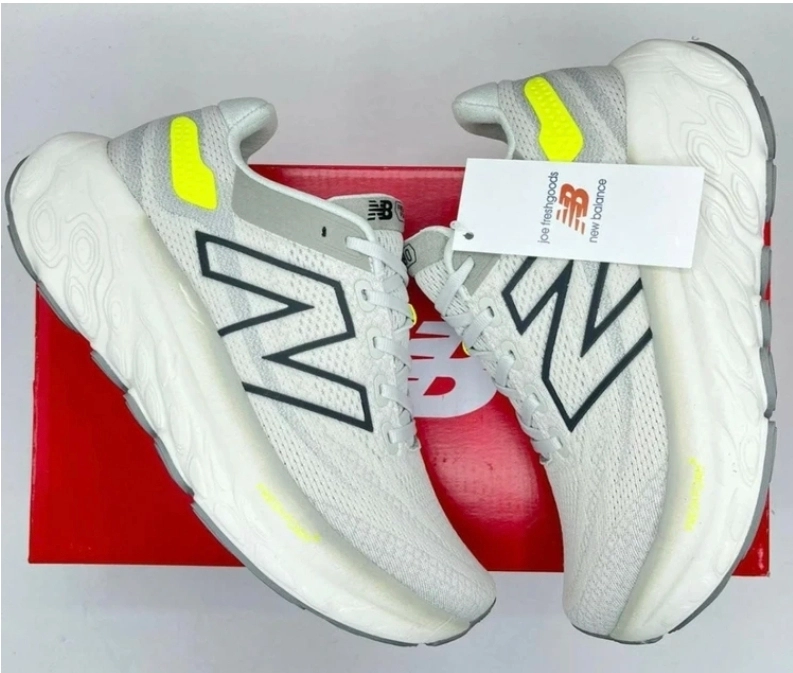 کتونی نیوبالانس فرش فوم وارداتی ویتنام سایز ۴۰ تا ۴۵ تنوع در چند رنگ جذاب new balance fresh foam x 1080v13
