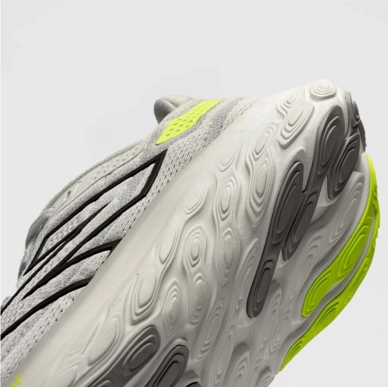 کتونی نیوبالانس فرش فوم وارداتی ویتنام سایز ۴۰ تا ۴۵ تنوع در چند رنگ جذاب new balance fresh foam x 1080v13
