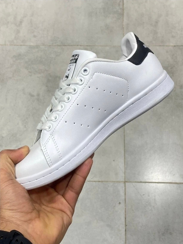 کتونی ادیداسAdidas stansmith vietnam ساخت ویتنام وارداتی سایز ۳۸ تا ۴۵ فروش بصورت عمده و تک