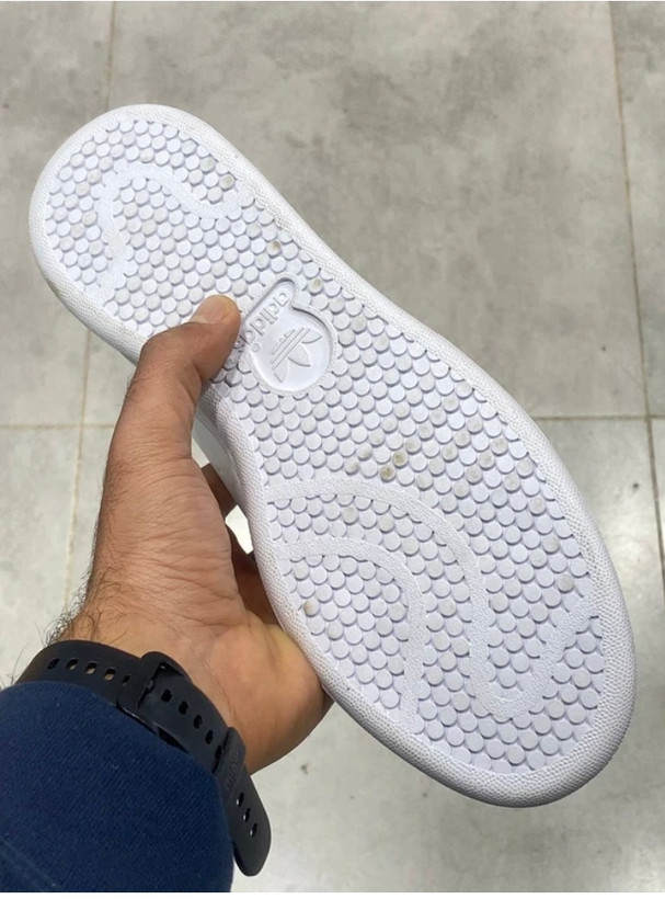 کتونی ادیداسAdidas stansmith vietnam ساخت ویتنام وارداتی سایز ۳۸ تا ۴۵ فروش بصورت عمده و تک