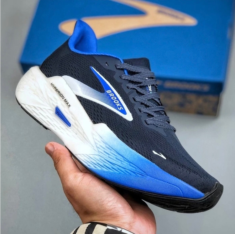 کتونی بروکس هایپریون مکس ،وارداتی ویتنام سایز ۴۰ تا ۴۵ ، فروش بصورت عمده و تک brooks hyperion max