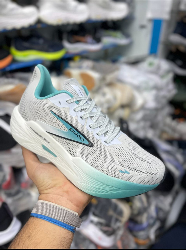کتونی بروکس هایپریون مکس ،وارداتی ویتنام سایز ۴۰ تا ۴۵ ، فروش بصورت عمده و تک brooks hyperion max