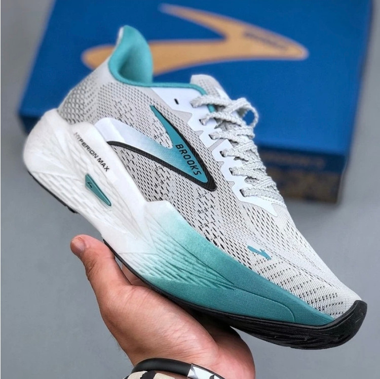 کتونی بروکس هایپریون مکس ،وارداتی ویتنام سایز ۴۰ تا ۴۵ ، فروش بصورت عمده و تک brooks hyperion max