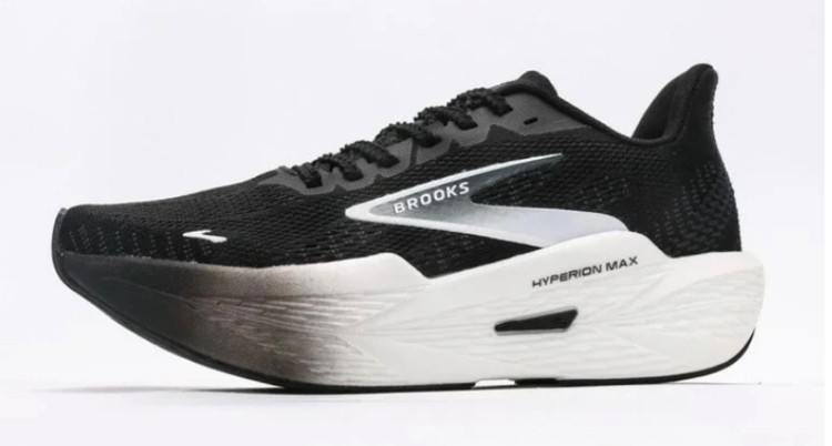 کتونی بروکس هایپریون مکس ساخت ویتنام سایز ۴۰ تا ۴۵ ، فروش بصورت عمده و تک brooks hyperion max