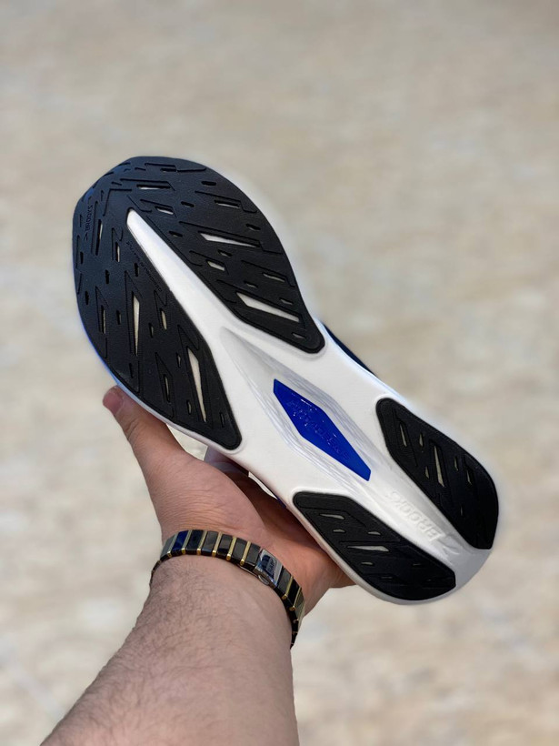 کتونی بروکس هایپریون مکس ،وارداتی ویتنام سایز ۴۰ تا ۴۵ ، فروش بصورت عمده و تک brooks hyperion max