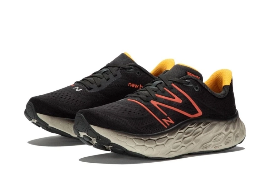 کتونی نیوبالانس فرش فوم وارداتی ویتنام سایز ۴۰ تا ۴۵ تنوع در چند رنگ جذاب new balance fresh foam x 1080v13