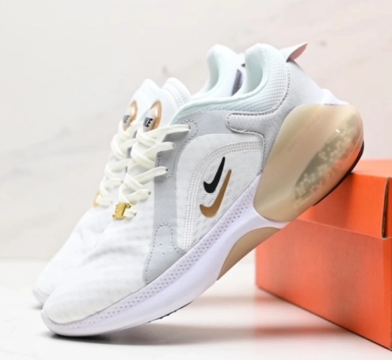 کتونی ویتنامی نایک جوی راد سایز ۴۰ تا ۴۵ تنوع در ۸رنگ جذاب همراه با جعبه بارکددار Nike Joyride Dual Run
