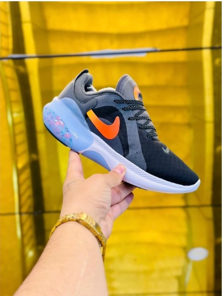 کتونی ویتنامی نایک جوی راد سایز ۴۰ تا ۴۵ تنوع در 8 رنگ جذاب ,همراه با جعبه بارکد دارNike Joyride Dual Run