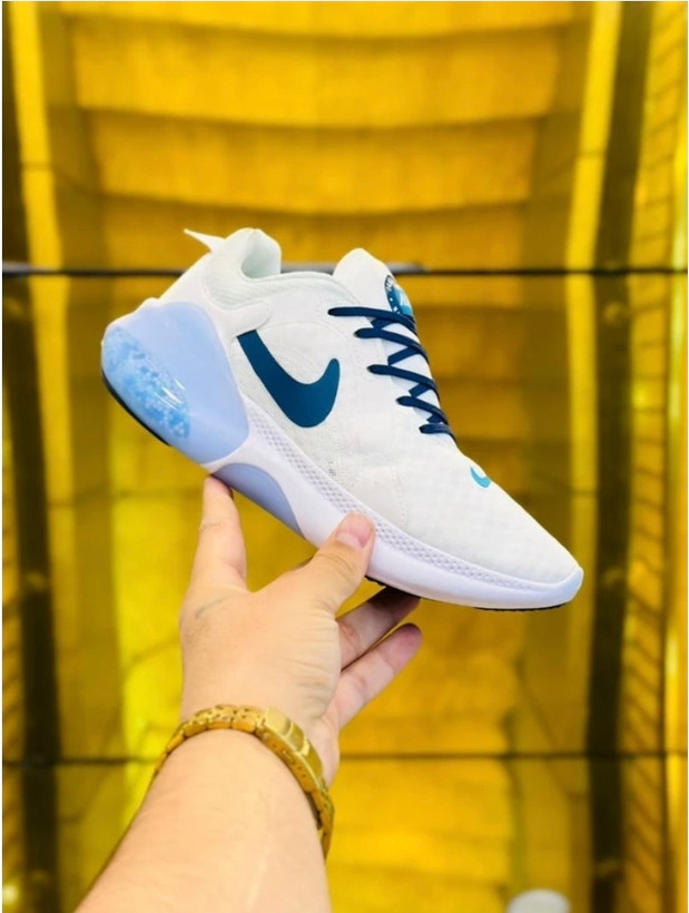 کتونی نایک جوی راد سایز ۴۰ تا ۴۵ تنوع در ۸ رنگ جذاب ،همراه با جعبه بارکد دارNike Joyride Dual Run