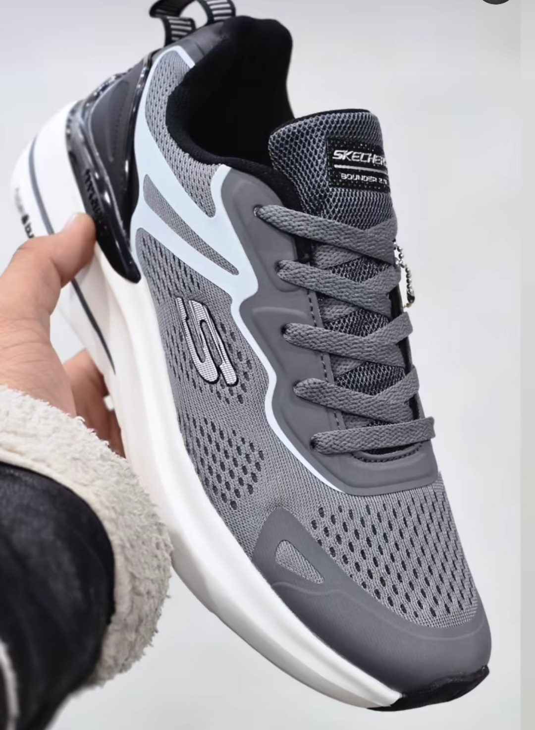 کتونی اسکیچرز GORUN وارداتی ویتنام سایز ۴۰ تا ۴۵ تنوع در ۵ رنگ جذاب SKECHERS GORUN