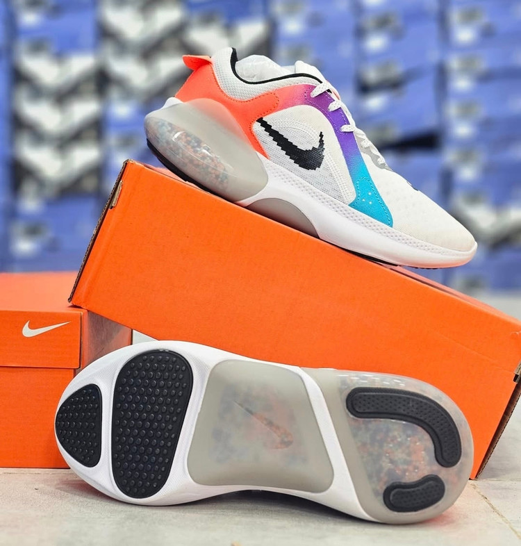 کتونی ویتنامی نایک جوی راد سایز ۴۰ تا ۴۵ تنوع در ۸ رنگ جذاب همراه با جعبه بار کد دار Nike Joyride Dual Run