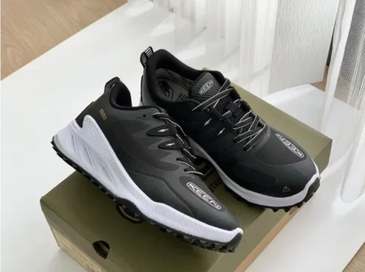 کتونی کن گورتکس وارداتی ویتنام سایز ۴۰ تا ۴۵ keen zionic speed hiking shoes