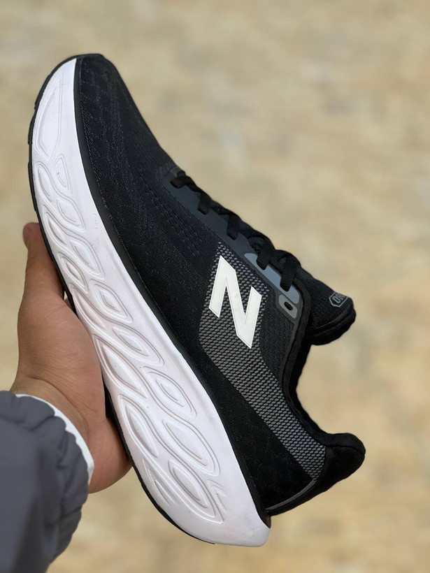 کتونی نیوبالانس فرش فوم وارداتی ویتنام سایز ۴۰ تا ۴۵ تنوع در چند رنگ جذاب new balance fresh foam x 1080v13