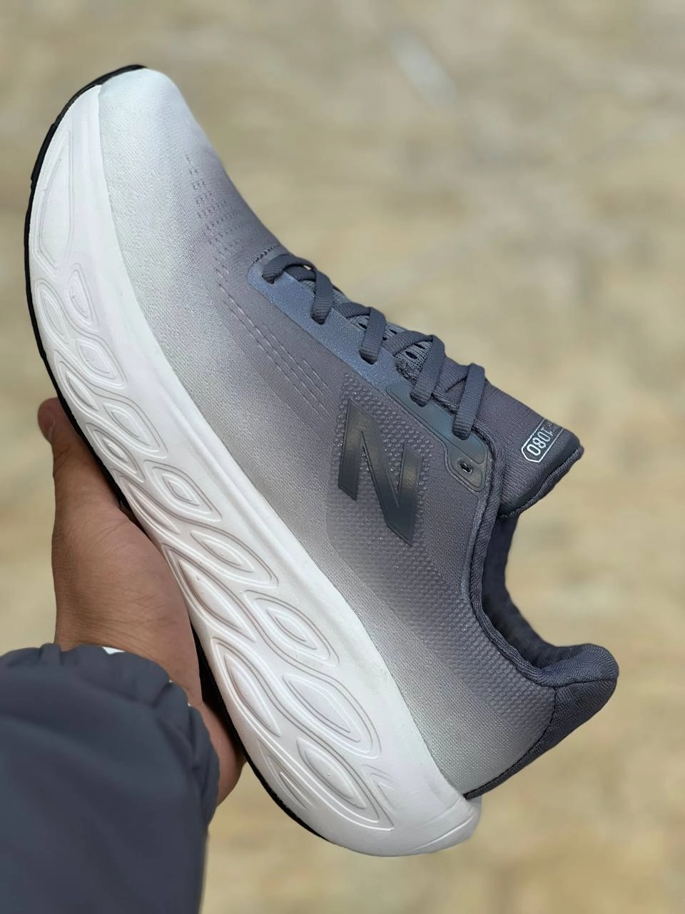کتونی نیوبالانس فرش فوم وارداتی ویتنام سایز ۴۰ تا ۴۵ تنوع در چند رنگ جذاب new balance fresh foam x 1080v13