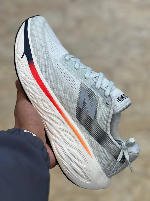کتونی نیوبالانس فرش فوم وارداتی ویتنام سایز ۴۰ تا ۴۵ تنوع در چند رنگ جذاب new balance fresh foam x 1080v13