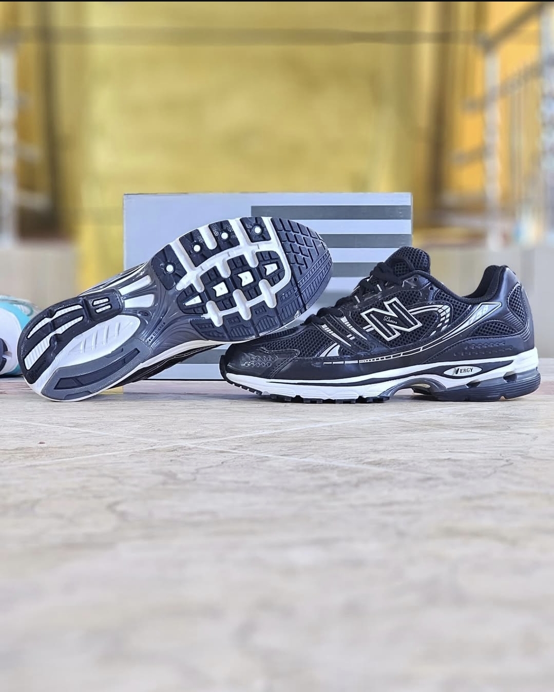 کتونی نیوبالانس /ساخت ویتنام وارداتی/سایز ۴۰ تا ۴۵ /فروش بصورت عمده و تک new balance 758