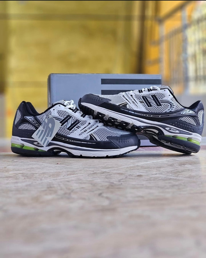 کتونی نیوبالانس ۷۵۸/ساخت ویتنام وارداتی/سایز ۴۰ تا ۴۵ / فروش بصورت عمده و تک new balance 758