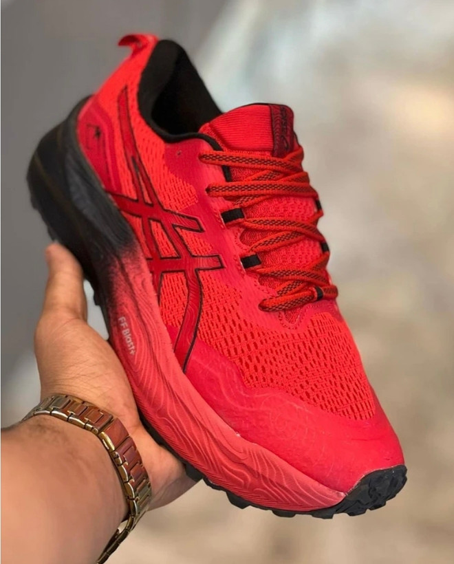 کتونی اسیکس ژل نیم باس ۲۳ وارداتی ویتنام سایز ۴۰ تا ۴۴ . فروش بصورت عمده و تک asics gel nimbus 23